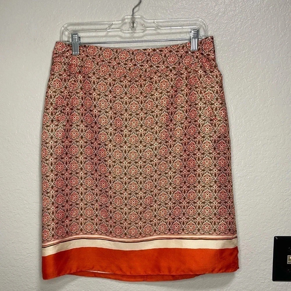 Banana Republic Silk Blend Paisly Design Skirt Size 8 - Picture 1 of 4